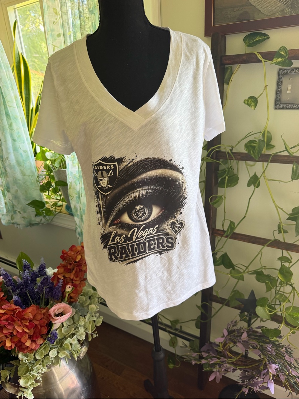 Las Vegas Raiders V-Neck Graphic Tee